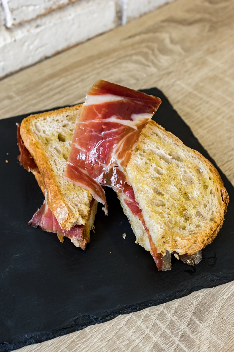 EL IBERICO